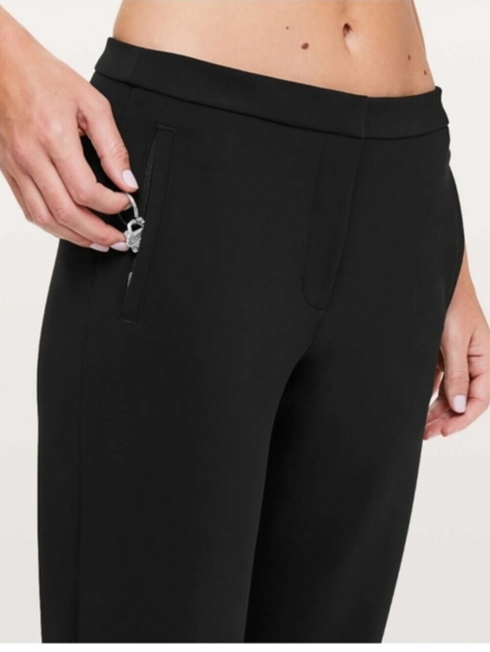 Lululemon Athletica On The Move Straight Leg Ankle Length Pants- In Black